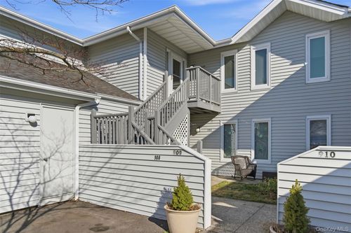 909 Fenway Rd, Saint James, NY, 11780-3364 | Card Image