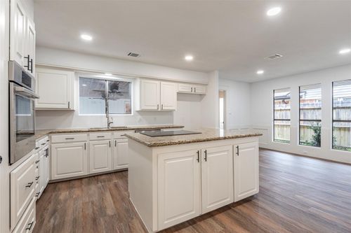 2326 Walnut Ct, Deer Park, TX, 77536-3940 | Card Image