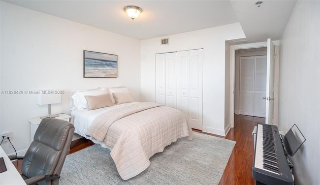 APT-1603N - 2641 N Flamingo Rd, Condo with 2 bedrooms, 2 bathrooms and null parking in Sunrise FL | Image 7