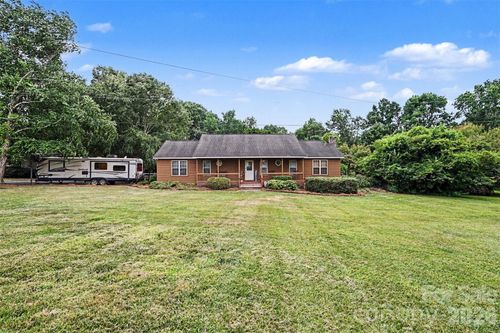 3999 Fincher Rd, Matthews, NC, 28104-0598 | Card Image