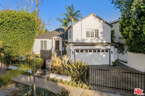 218 S Bundy Drive, Los Angeles, CA, 90049 | Card Image