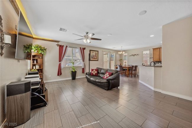 6409 Dundock Ave, House other with 4 bedrooms, 3 bathrooms and null parking in Las Vegas NV | Image 4
