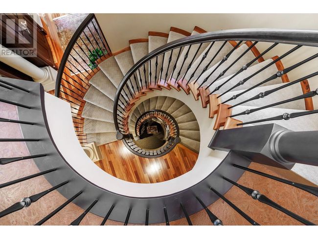983 Westpoint Dr, House other with 4 bedrooms, 6 bathrooms and 2 parking in Kelowna BC | Image 16