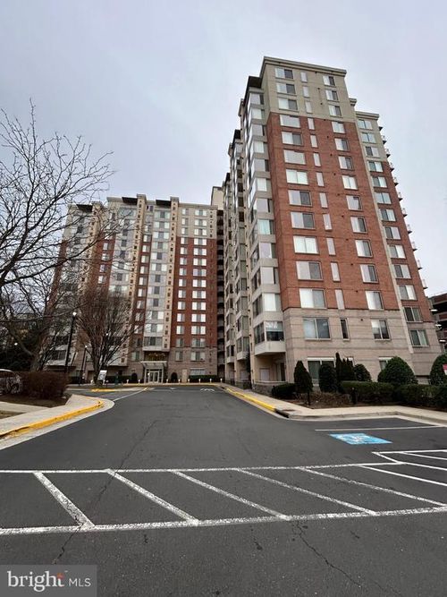 apt-1104-2726 Gallows Rd, VIENNA, VA, 22180-7152 | Card Image