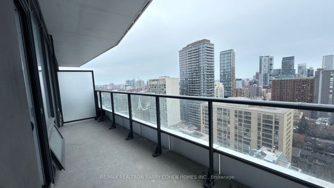 2517 - 85 Wood St, Condo with 2 bedrooms, 1 bathrooms and null parking in Toronto ON | Image 8