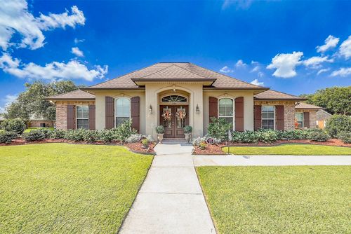 104 Melrose Dr, Thibodaux, LA, 70301 | Card Image