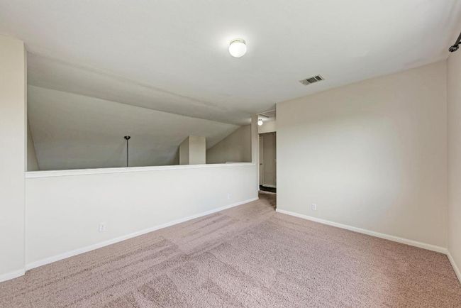Living room/loft upstairs | Image 23