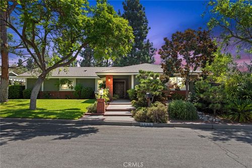 3808 Northampton Ave, Claremont, CA, 91711-2300 | Card Image