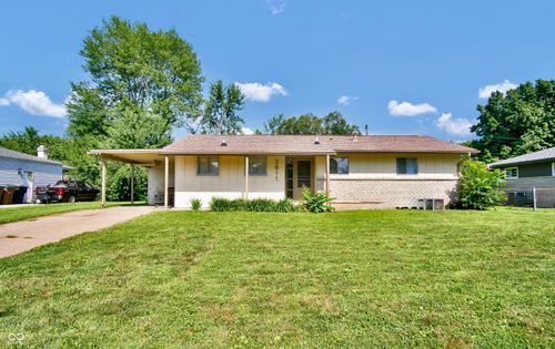 2811 Poplar Dr, Columbus, IN, 47203-3134 | Card Image