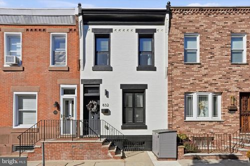 832 Pennock Street, PHILADELPHIA, PA, 19130 | Card Image