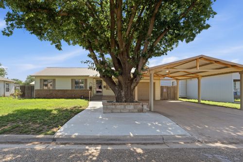 1020 S 14th St, Slaton, TX, 79364-5120 | Card Image