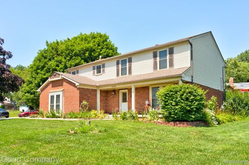 3062 Saint Jude Dr, Waterford, MI, 48329-4359 | Card Image