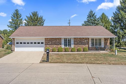 610 Circle Dr, London, OH, 43140-8930 | Card Image