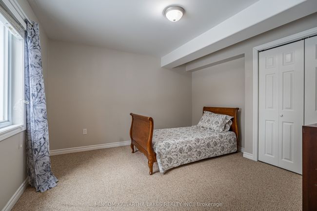 7 Village Cres, Condo with 3 bedrooms, 3 bathrooms and 1 parking in Peterborough ON | Image 24