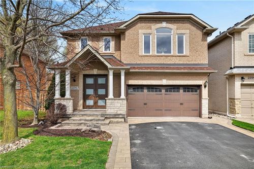 2261 Grouse Lane, Oakville, ON, L6M3Z8 | Card Image