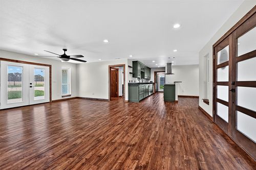616 E Bells Blvd, Bells, TX, 75414-4212 | Card Image