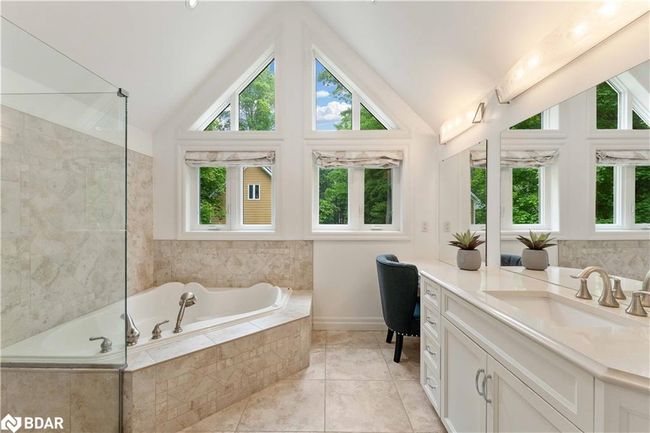 2240 S Orr Lake Rd, House other with 3 bedrooms, 4 bathrooms and 7 parking in Elmvale ON | Image 26