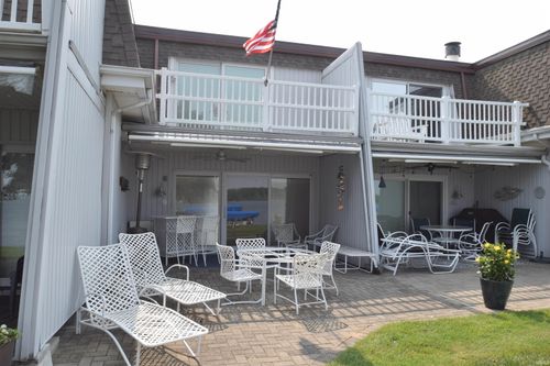 apt-39-10075 N Turkey Creek Rd, Syracuse, IN, 46567-9679 | Card Image