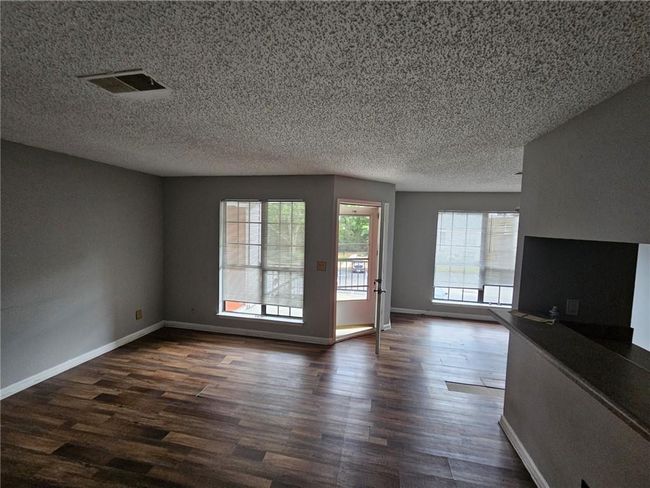 590 Windchase Ln, Condo with 2 bedrooms, 2 bathrooms and 2 parking in Stone Mountain GA | Image 6