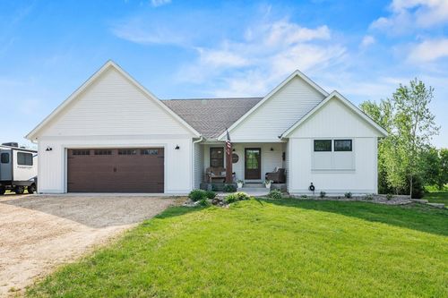701 159th St, Roberts, WI, 54023-5011 | Card Image