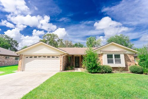 5105 Apple Springs Dr, Pearland, TX, 77584-1255 | Card Image