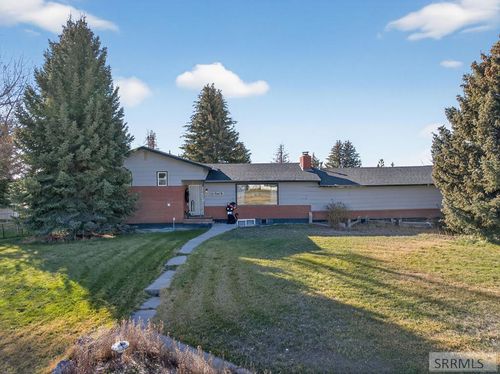 415 Sunset Dr, Arco, ID, 83213-8749 | Card Image