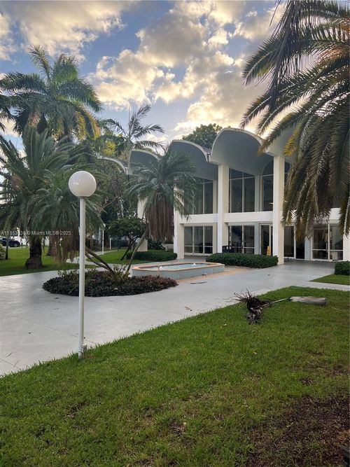 apt-b503-486 Nw 165th Street Rd, Miami, FL, 33169-6440 | Card Image
