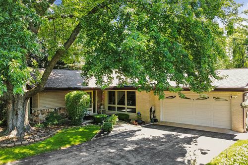 20W135 98th St, Lemont, IL, 60439-9676 | Card Image