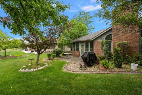 47 Glen Eagles Dr, Schererville, IN, 46375 | Card Image