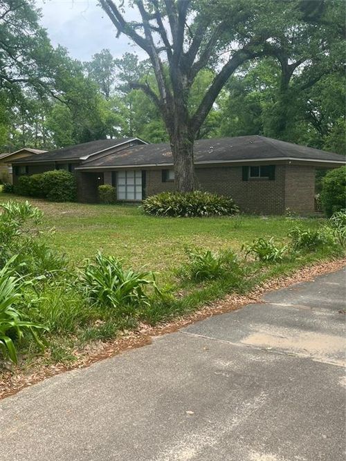 6350 Gilbert Dr W, Satsuma, AL, 36572-2715 | Card Image