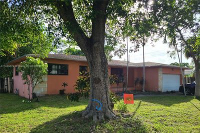 1420 Ne 137th St, House other with 3 bedrooms, 2 bathrooms and null parking in North Miami FL | Image 1