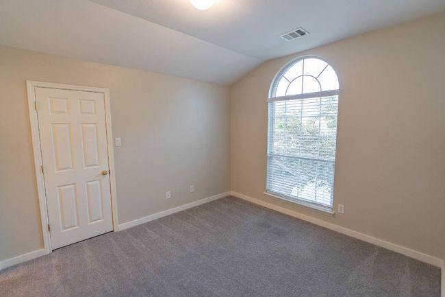 10920 Quarry Oaks Trl, House other with 5 bedrooms, 4 bathrooms and 2 parking in Austin TX | Image 24
