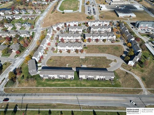 6812 S 181st Ct, Omaha, NE, 68135-1719 | Card Image