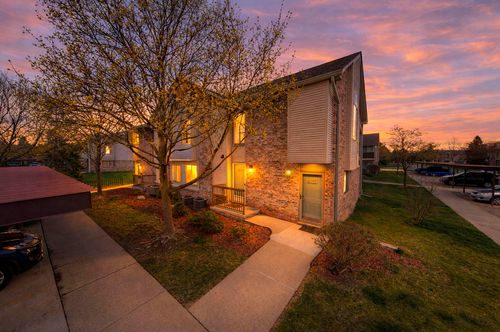 42779 Lilley Pointe Dr, Canton, MI, 48187-5311 | Card Image