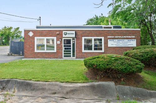 8 Northway Ln, Latham, NY, 12110-4809 | Card Image
