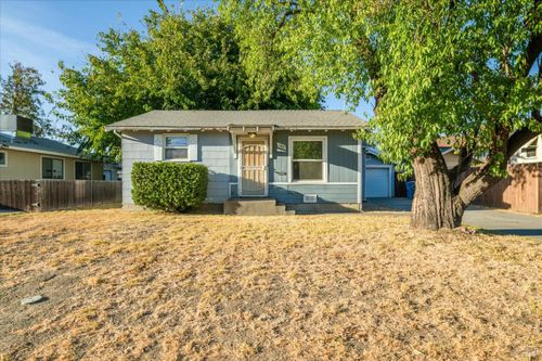 140 W Cherry Street, Dixon, CA, 95620 | Card Image