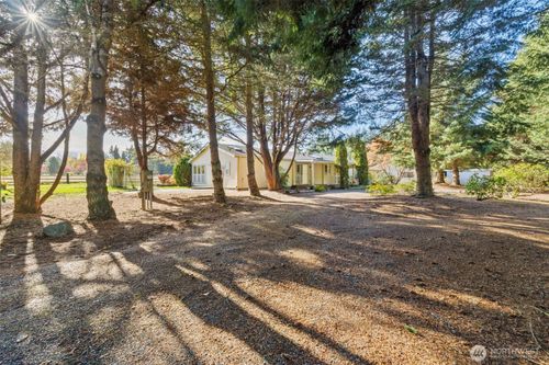 132 Cosmos Ln, Port Angeles, WA, 98362-8194 | Card Image