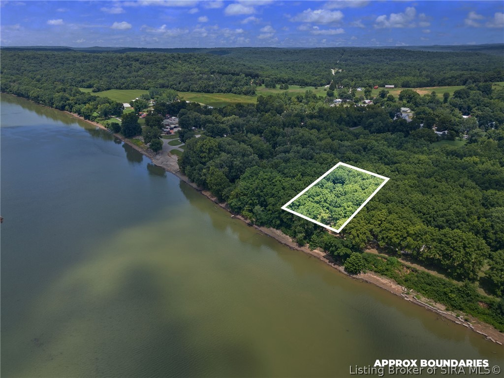 Land in Alton
