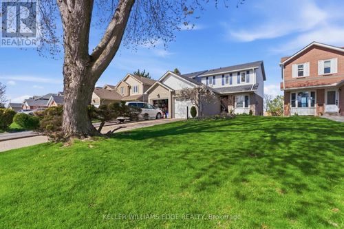 2376 Brunswick Court, Burlington (Brant Hills), ON, L7P4P2 | Card Image