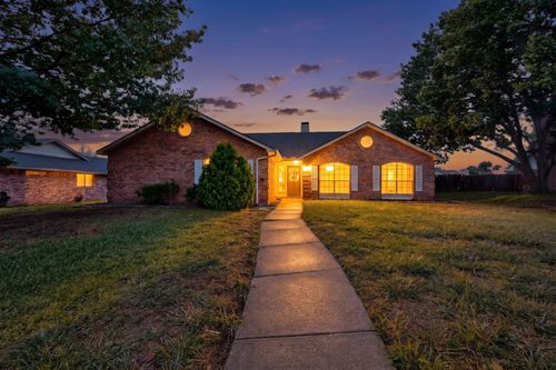 4009 Via Plata, Mesquite, TX, 75150-4315 | Card Image