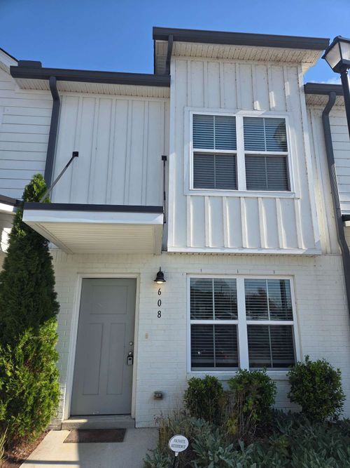 608 Hadley Village Blvd, Old Hickory, TN, 37138-1055 | Card Image