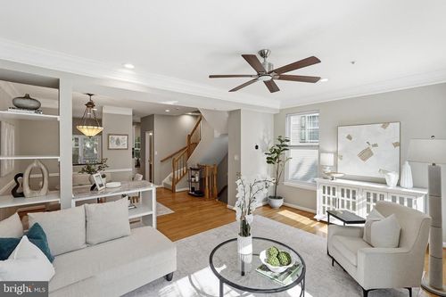 3298 Mount Vernon Ave, ALEXANDRIA, VA, 22305-2661 | Card Image