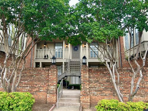 1074-15922 Stillwood St, Dallas, TX, 75248-3526 | Card Image