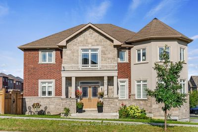 88 Mancini Cres, House other with 4 bedrooms, 3 bathrooms and 4 parking in Richmond Hill ON | Image 3