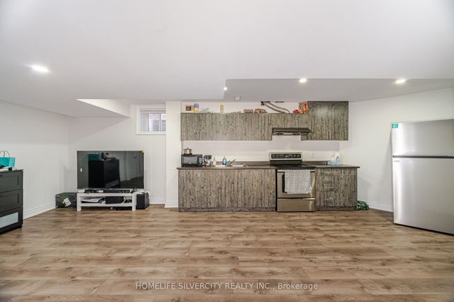 13 Fenchurch Dr, House other with 6 bedrooms, 5 bathrooms and 4 parking in Brampton ON | Image 28