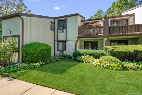 unit-2b-51 Richmond Blvd, Ronkonkoma, NY, 11779-3697 | Card Image