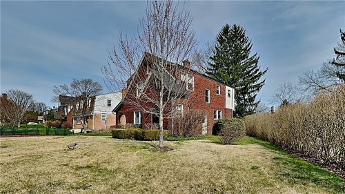 23 Oxford Rd, Pittsburgh, PA, 15202-1330 | Card Image