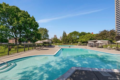 apt-2502-1300 E Lafayette St, Detroit, MI, 48207-2924 | Card Image