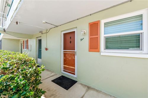 apt-5b-200 Valley Stream Dr, NAPLES, FL, 34113-4110 | Card Image