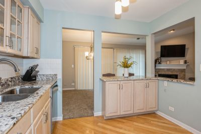 D - 1920 Gresham Circle, Home with 2 bedrooms, 1 bathrooms and 4 parking in Wheaton IL | Image 2